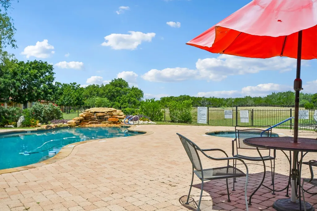 2004 American Drive Lago Vista TX 78645