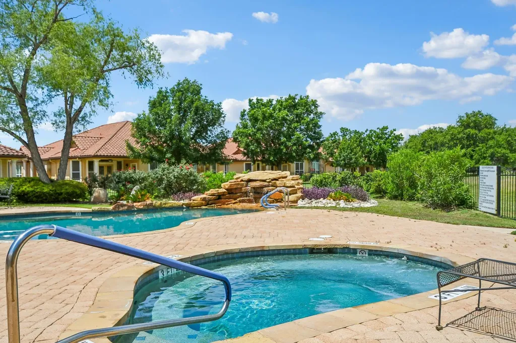 2004 American Drive Lago Vista TX 78645
