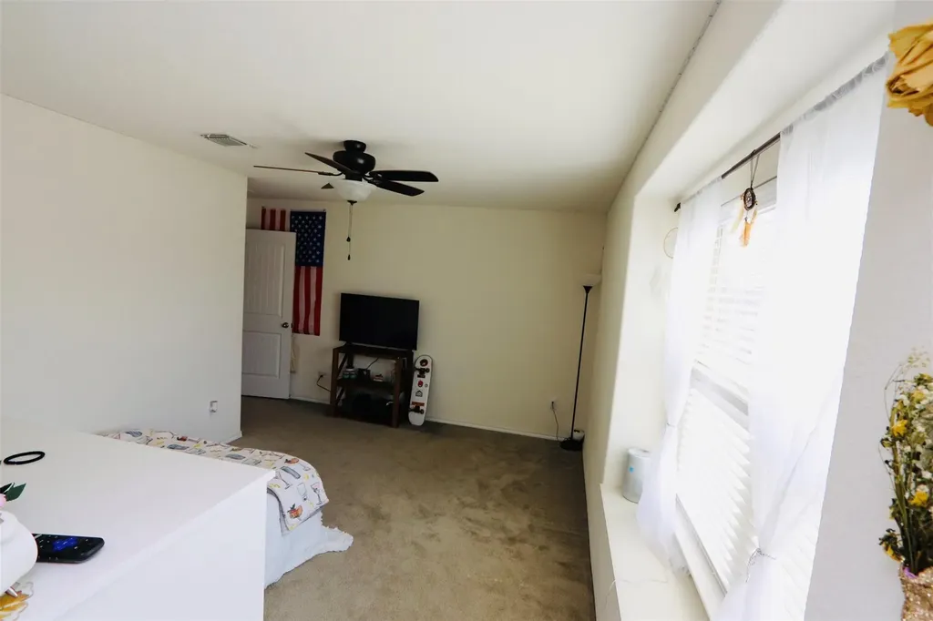 1712 Uhland Drive Leander TX 78641
