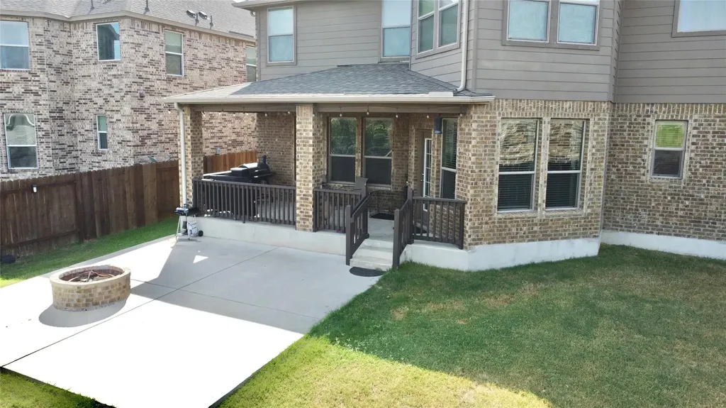 1712 Uhland Drive Leander TX 78641