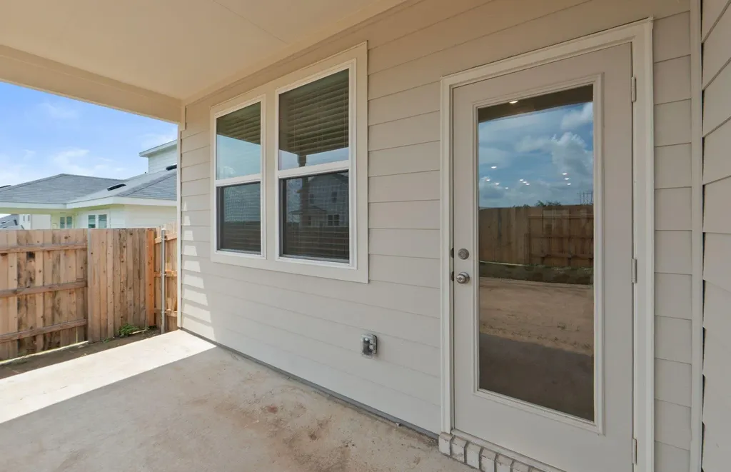 198 Golden Bell Way Buda TX 78610