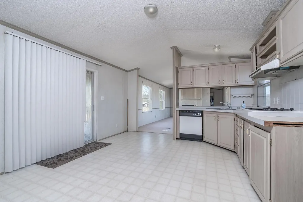 138 River Road Liberty Hill TX 78642