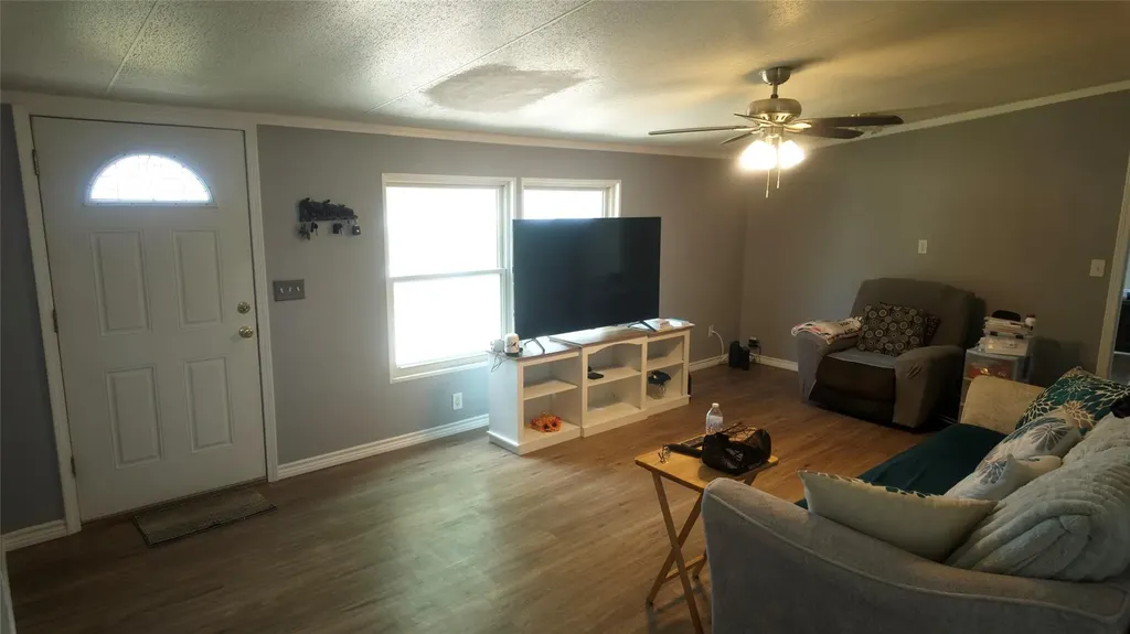 750 High Road Kyle TX 78640