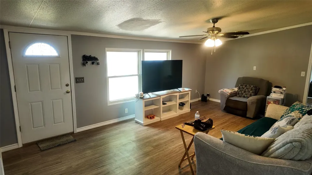 750 High Road Kyle TX 78640