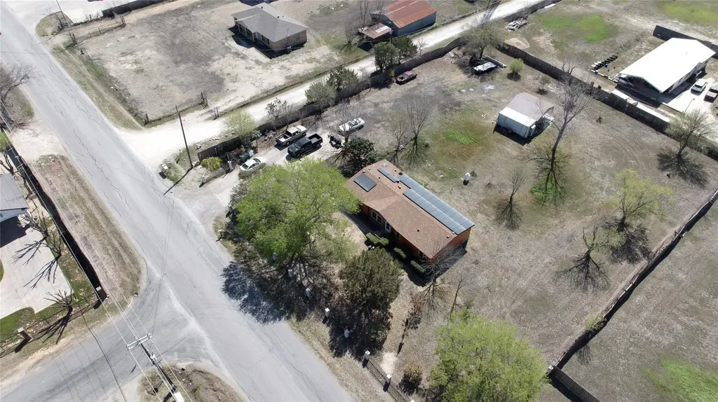 750 High Road Kyle TX 78640