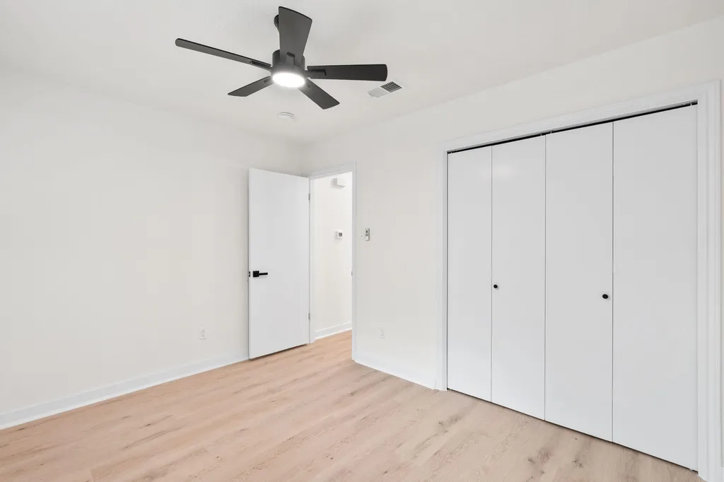 6807 Luckenbach Lane Austin TX 78729