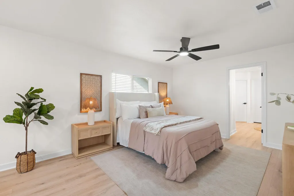 6807 Luckenbach Lane Austin TX 78729