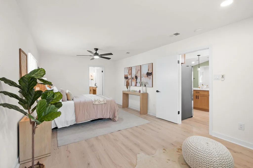 6807 Luckenbach Lane Austin TX 78729