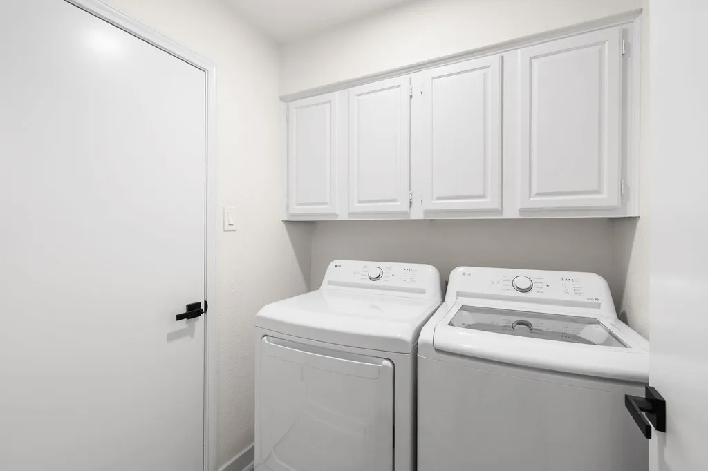 6807 Luckenbach Lane Austin TX 78729