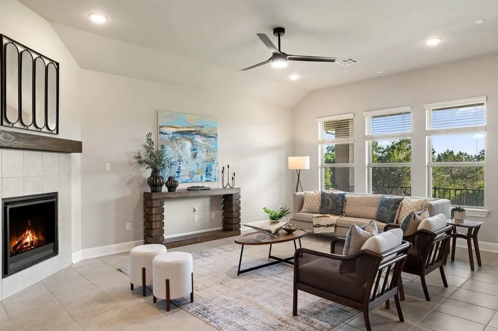 728 Jacksdaw Drive Austin TX 78737