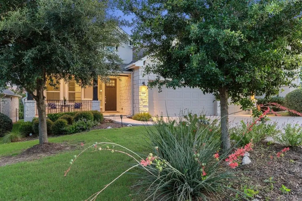 728 Jacksdaw Drive Austin TX 78737