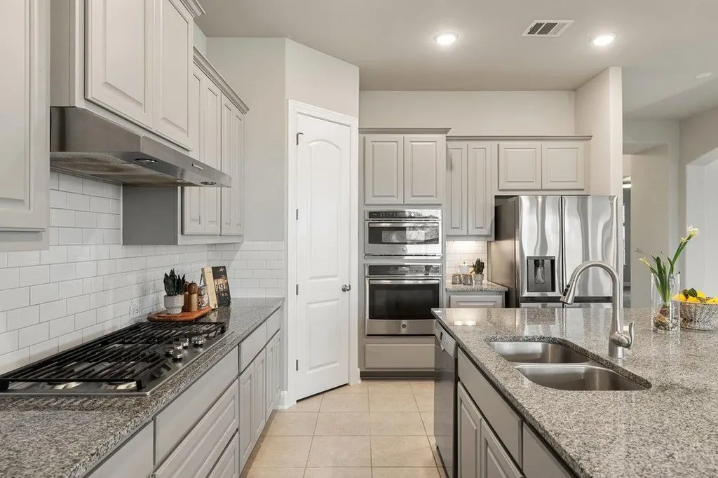 728 Jacksdaw Drive Austin TX 78737