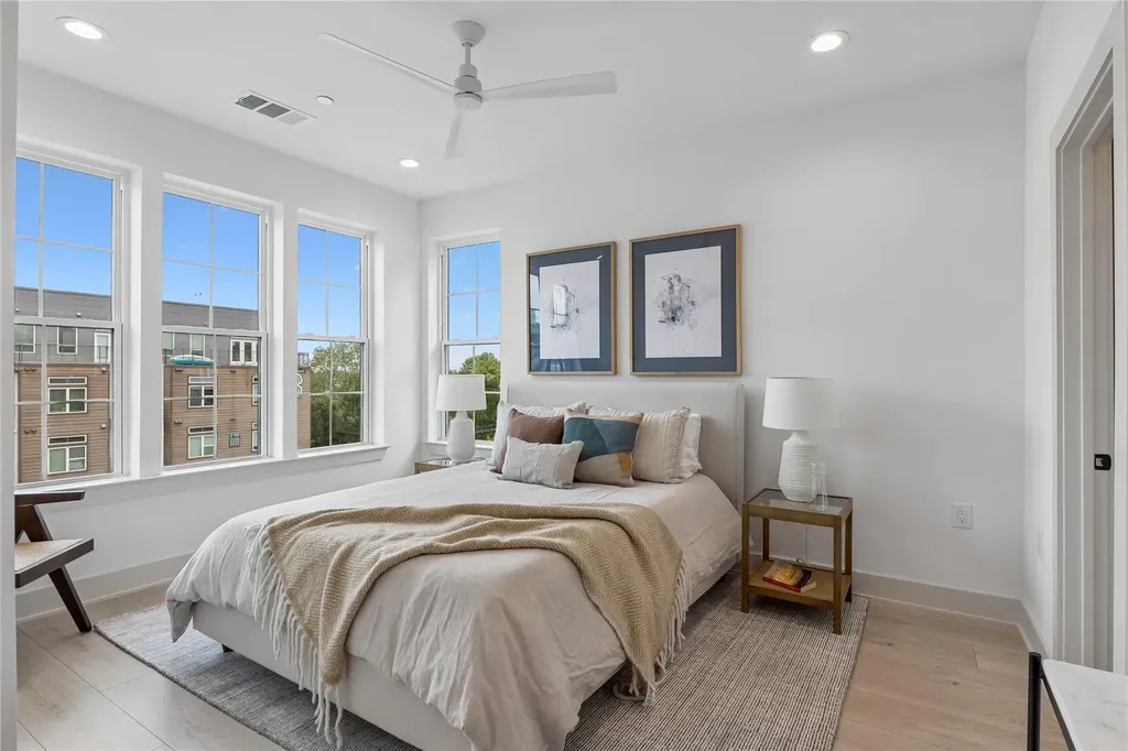 2209 Woodland Avenue Austin TX 78741