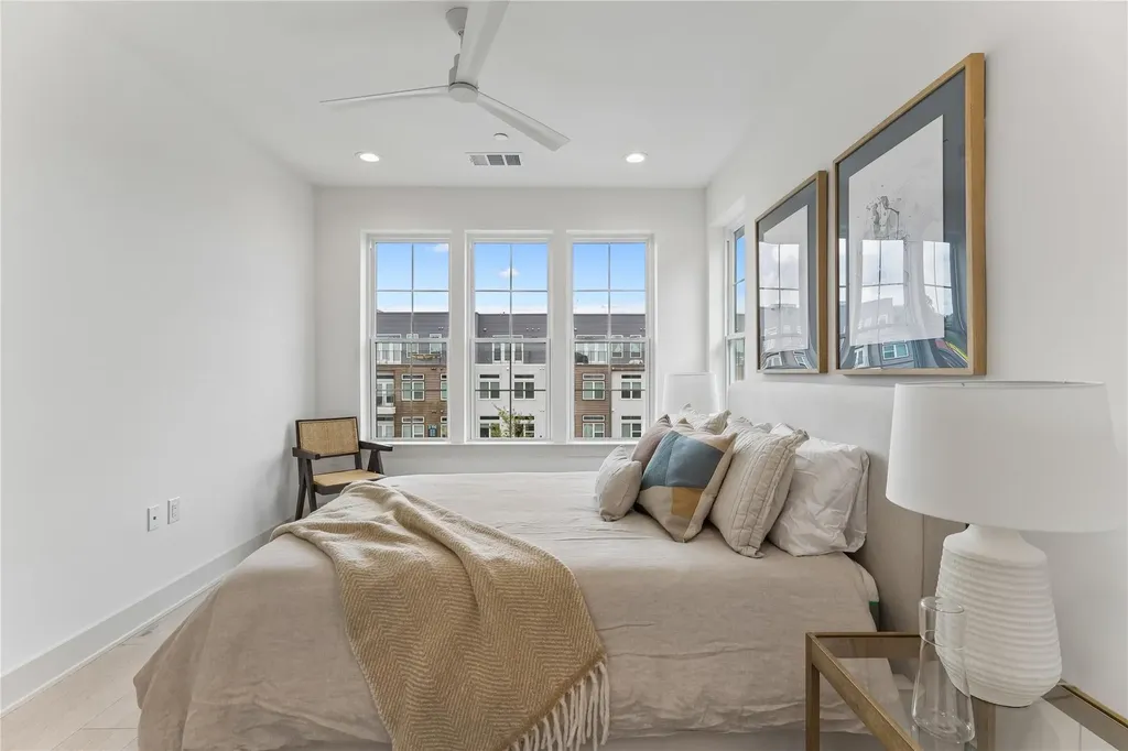 2209 Woodland Avenue Austin TX 78741