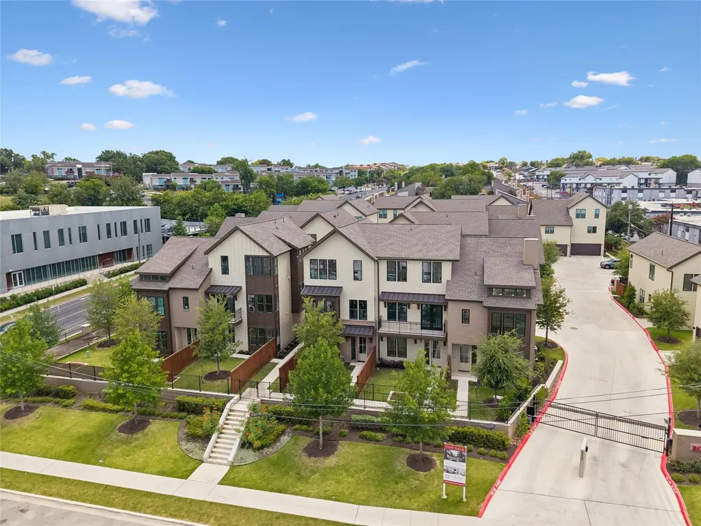 2209 Woodland Avenue Austin TX 78741