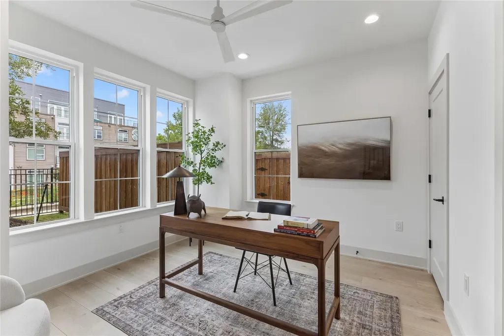 2209 Woodland Avenue Austin TX 78741