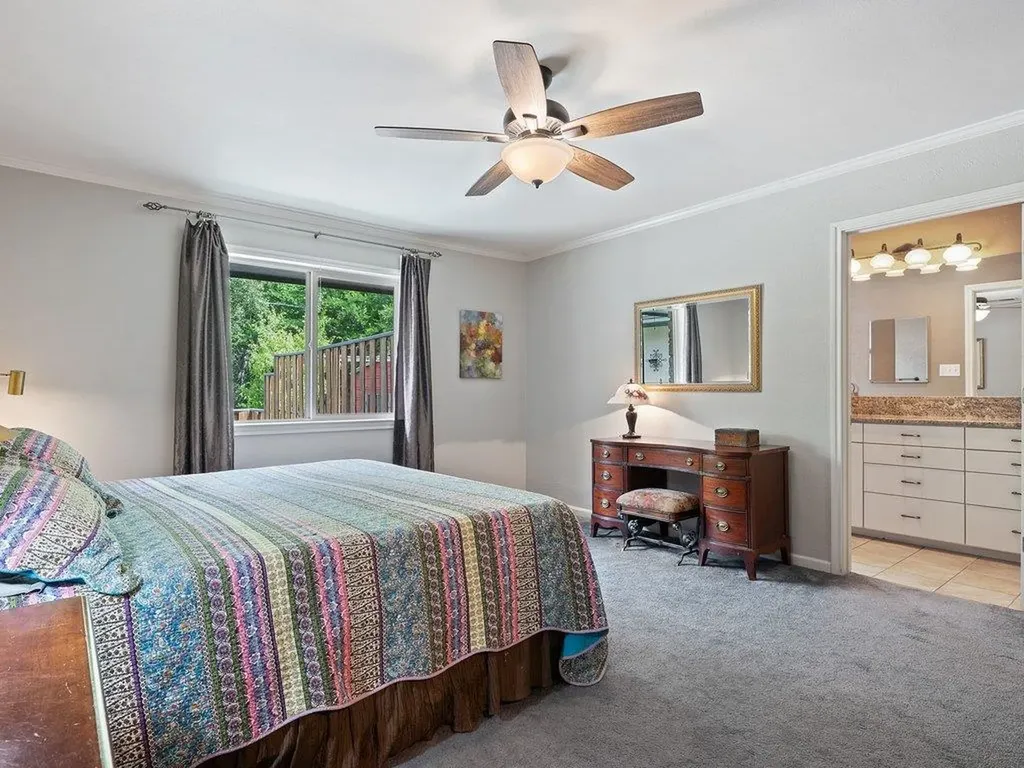 910 River Oaks Drive Austin TX 78753