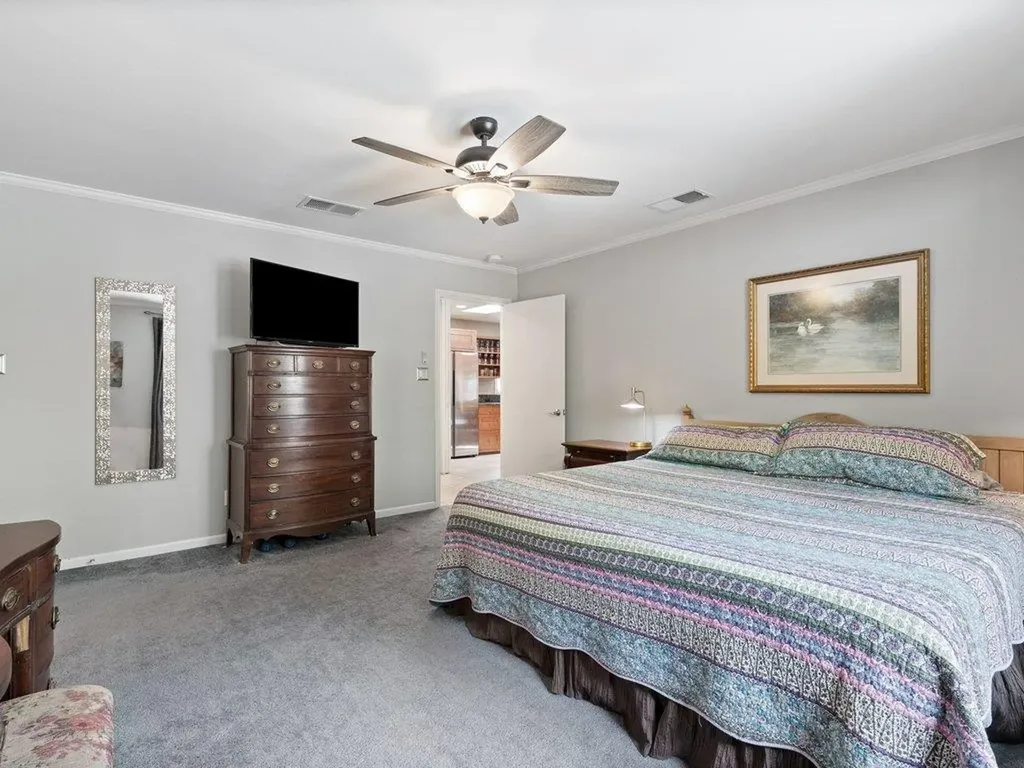 910 River Oaks Drive Austin TX 78753