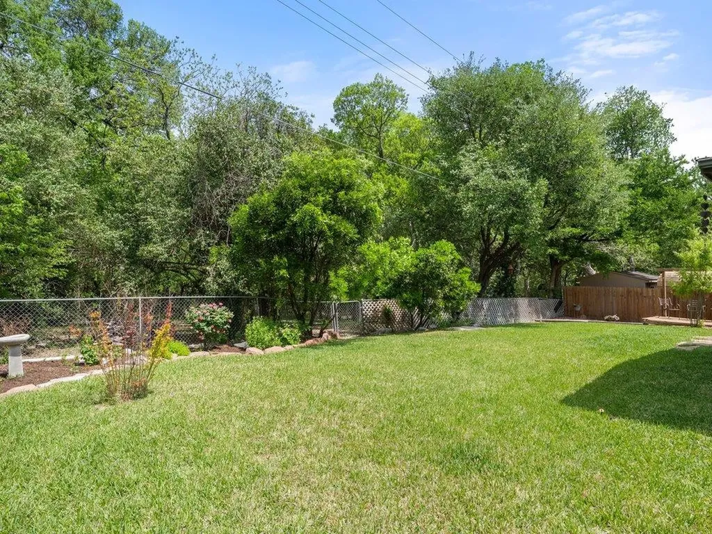 910 River Oaks Drive Austin TX 78753