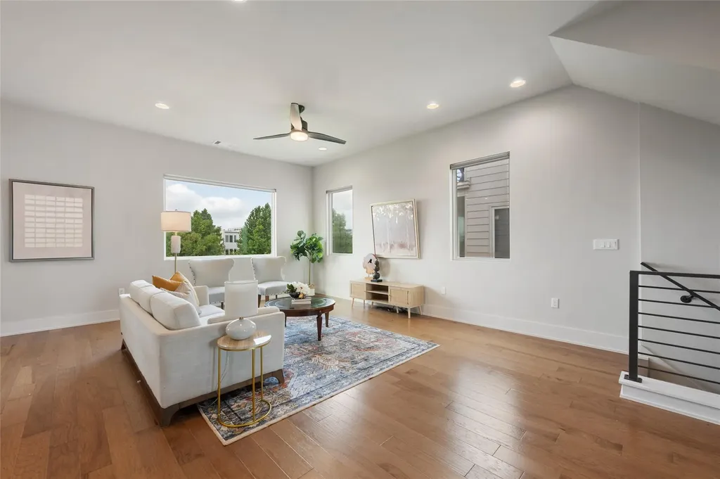 7913 Floracita Lane Austin TX 78735