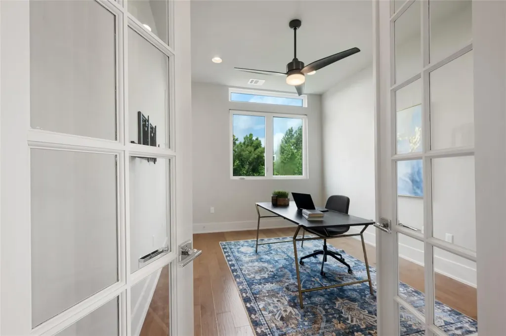 7913 Floracita Lane Austin TX 78735