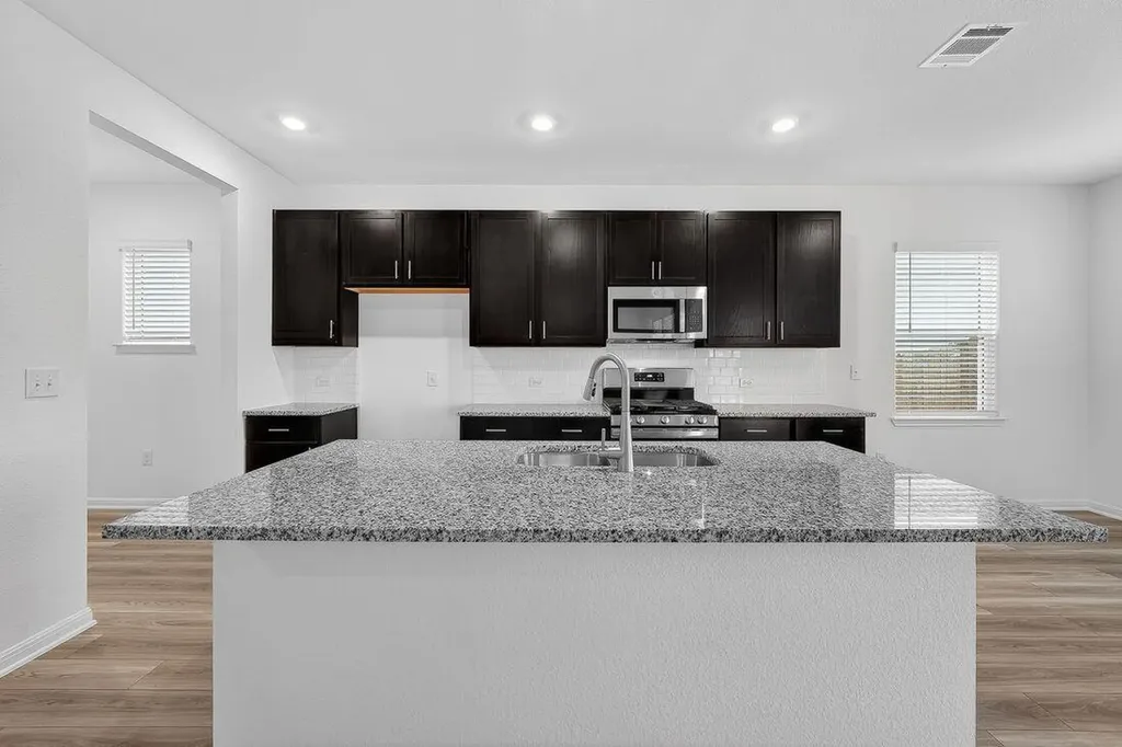 14118 Edna Maxine Walk Del Valle TX 78617