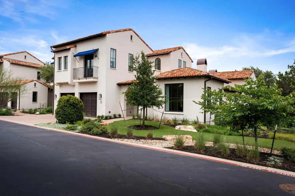 4401 Amarra Drive Austin TX 78735