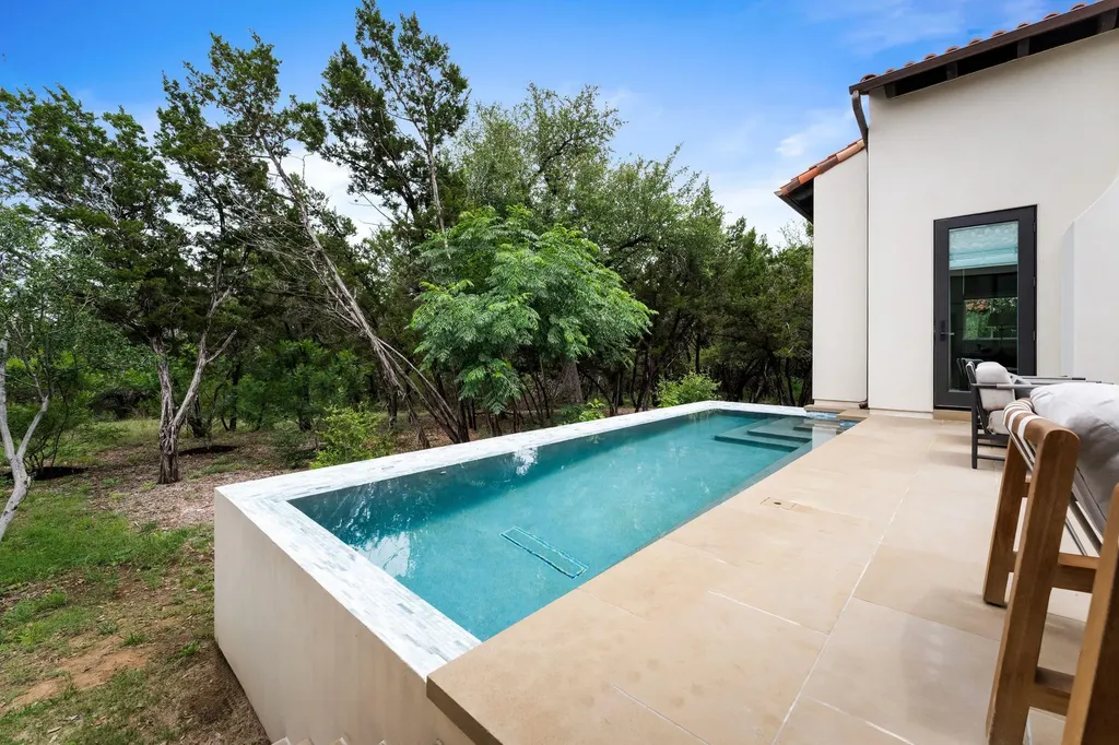 4401 Amarra Drive Austin TX 78735