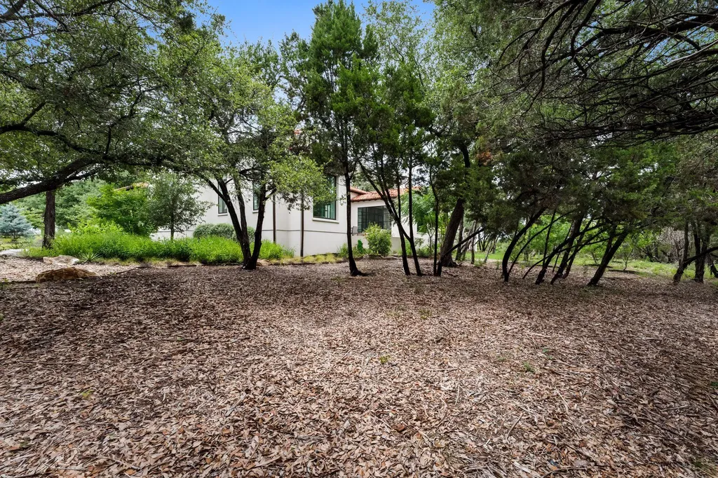 4401 Amarra Drive Austin TX 78735