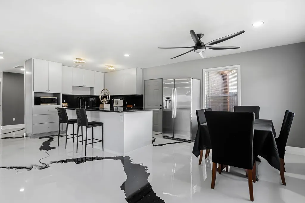 2201 Teri Road Austin TX 78744