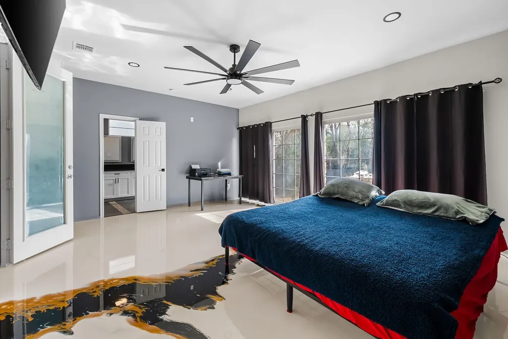 2201 Teri Road Austin TX 78744