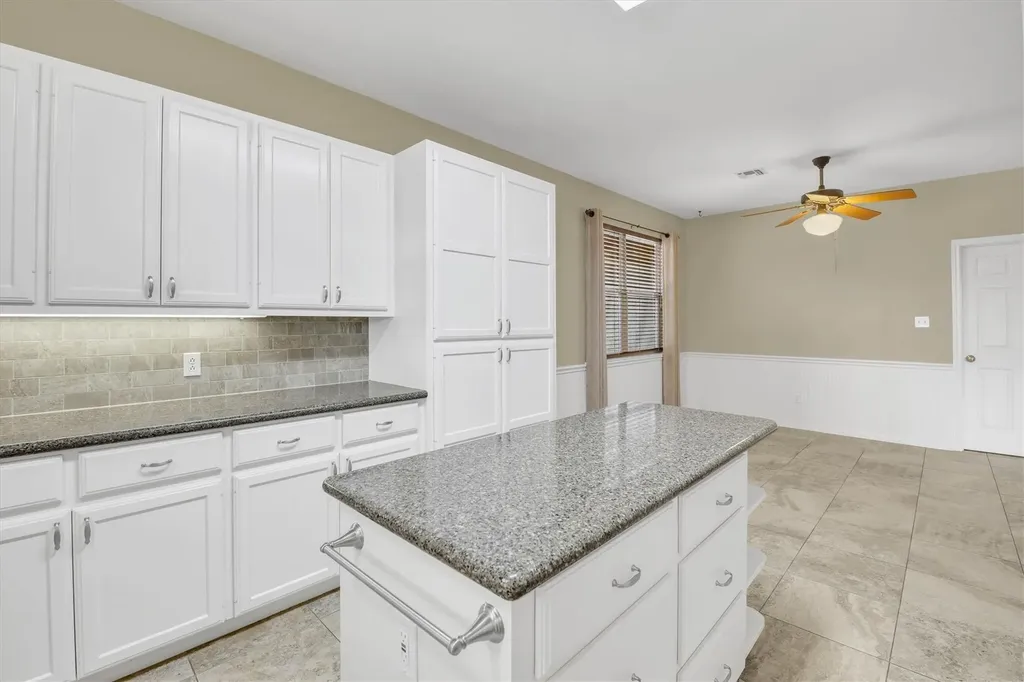 3016 Tradewind Drive Spicewood TX 78669