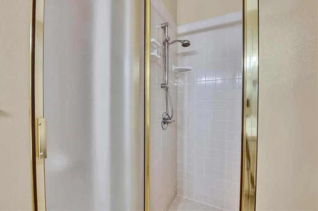 3016 Tradewind Drive Spicewood TX 78669