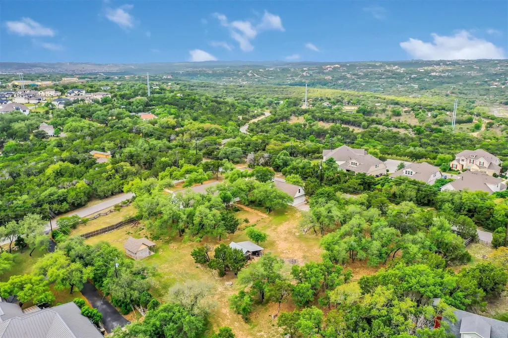3016 Tradewind Drive Spicewood TX 78669