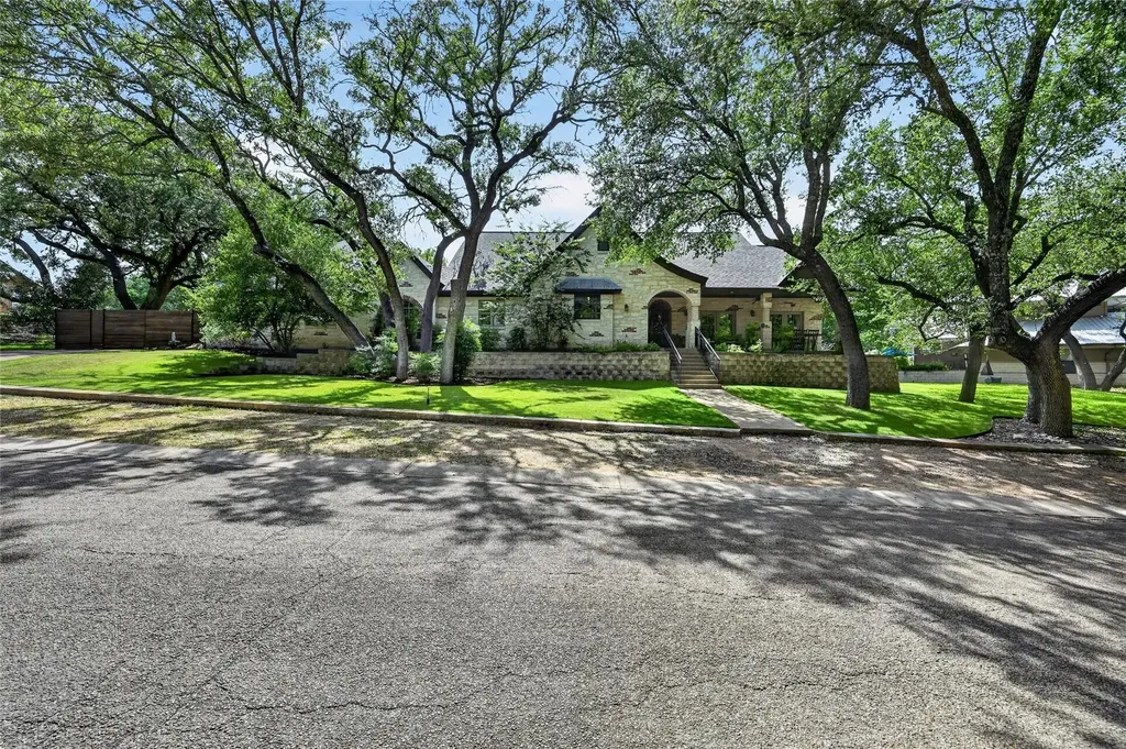 700 Willow Creek Road Salado TX 76571