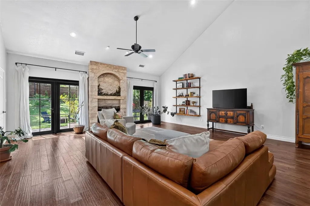 700 Willow Creek Road Salado TX 76571