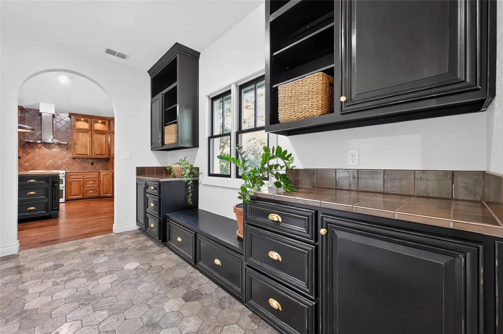 700 Willow Creek Road Salado TX 76571