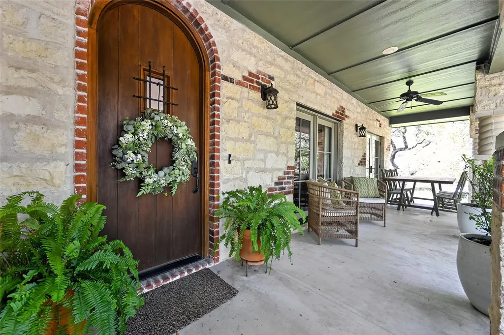 700 Willow Creek Road Salado TX 76571