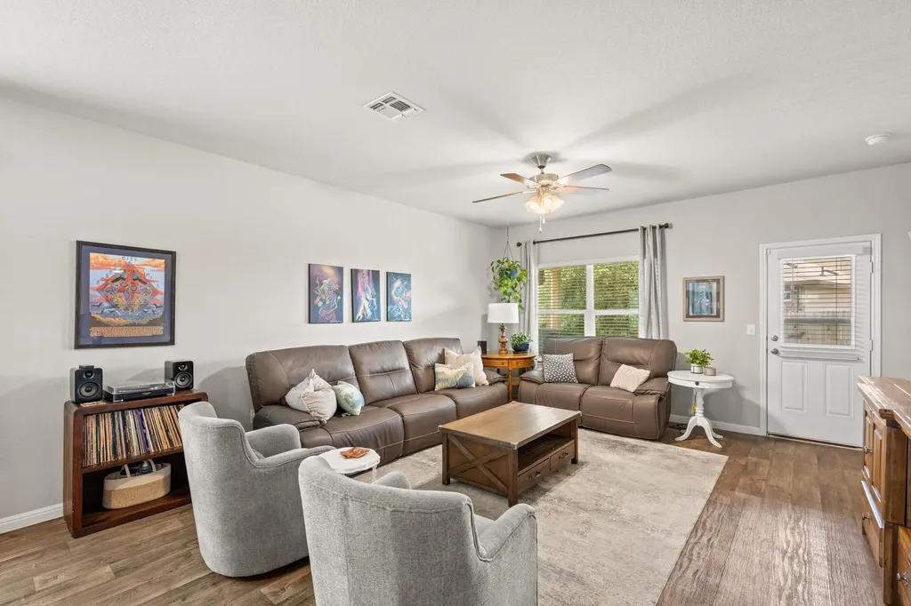 2109 Dickinson Terrace Austin TX 78754