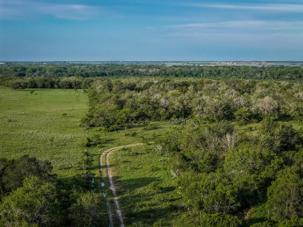 Cr 343 Cr 343 Gonzales TX 78629