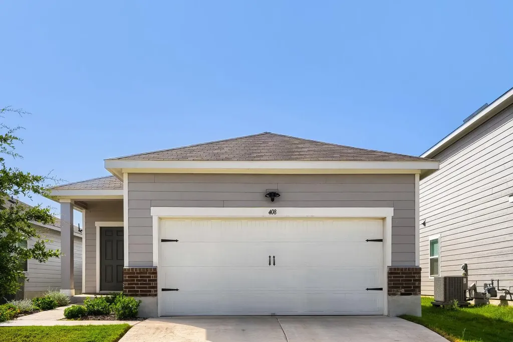 408 Plateau Street Maxwell TX 78656