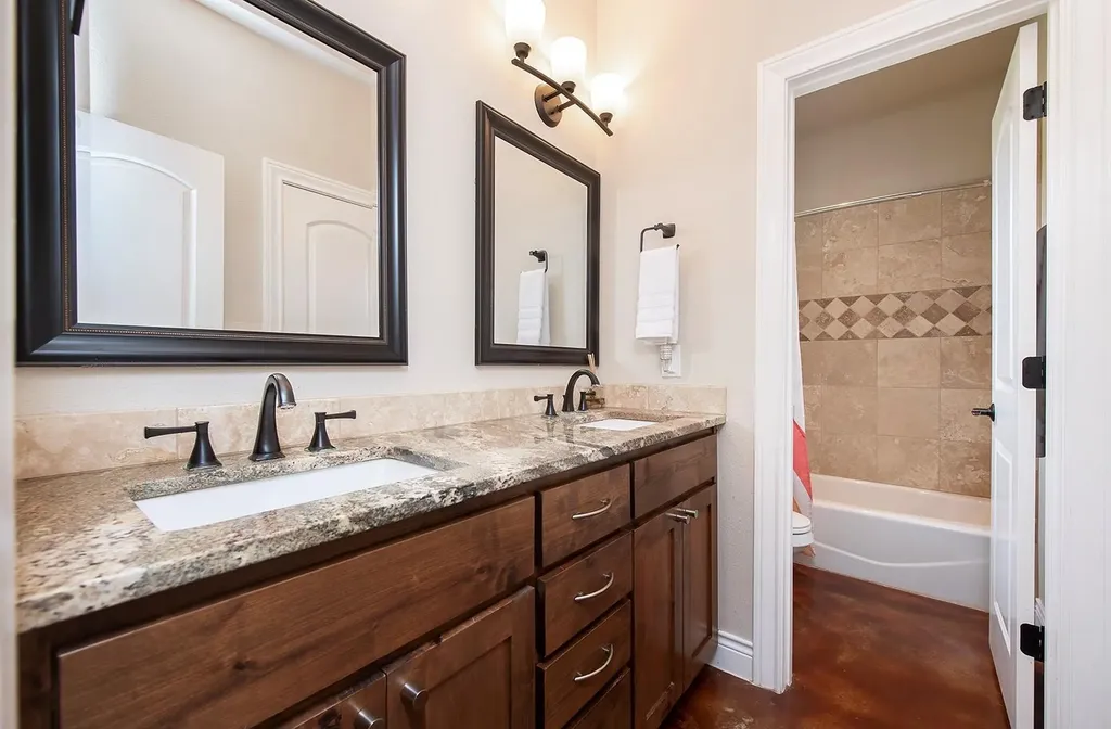 7075 Rr 1869 Liberty Hill TX 78642
