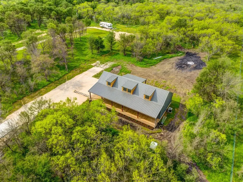 3881 Barth Road Lockhart TX 78644
