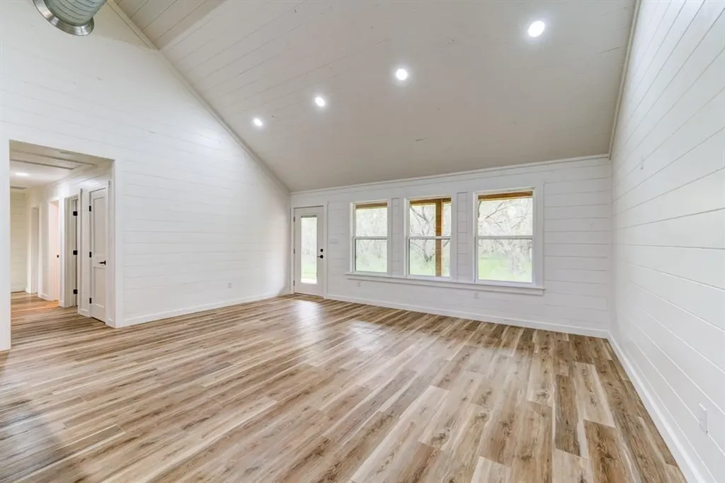 3881 Barth Road Lockhart TX 78644
