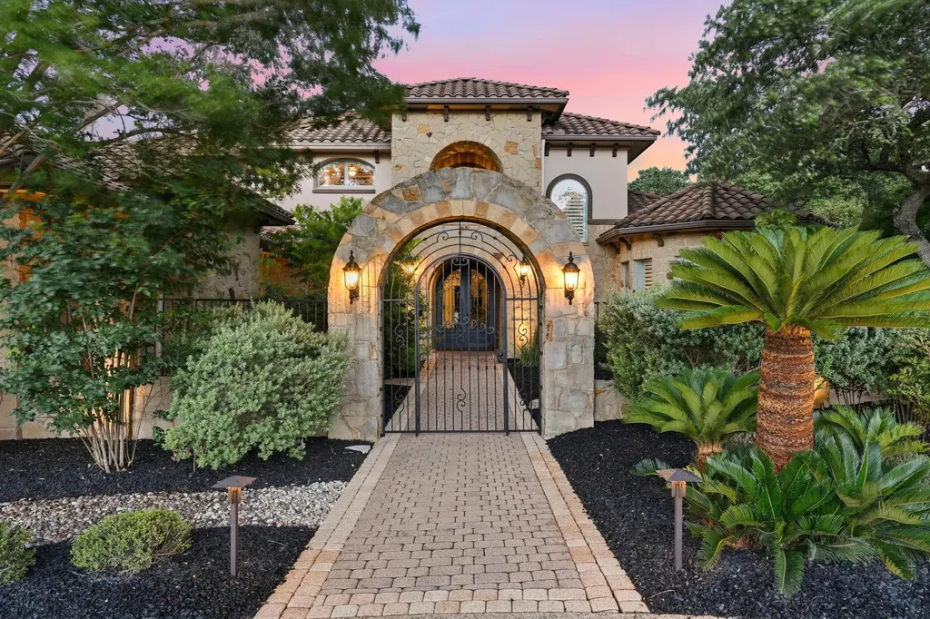 104 Kollmeyer Circle Austin TX 78734