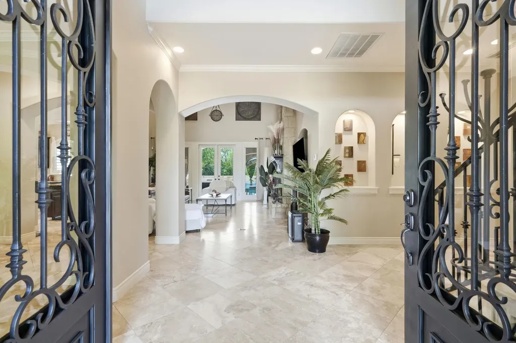 104 Kollmeyer Circle Austin TX 78734