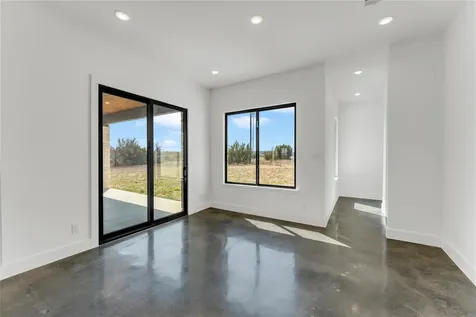 138 Cloudwood Ranch Road Briggs TX 78608