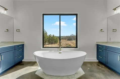 138 Cloudwood Ranch Road Briggs TX 78608