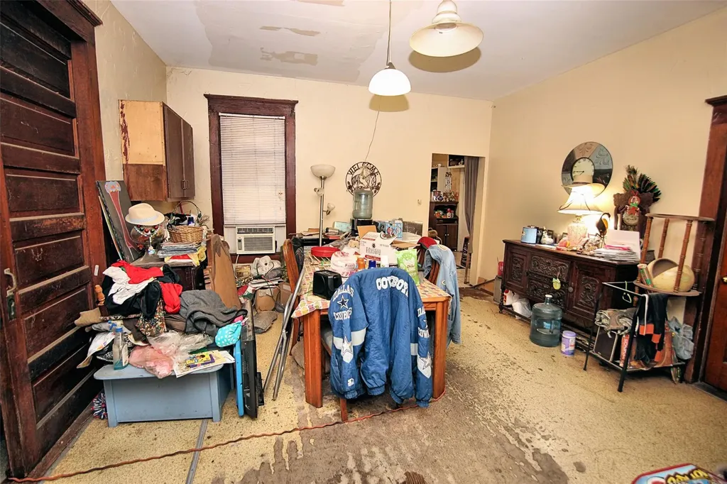 402 Trinity Street Lockhart TX 78644