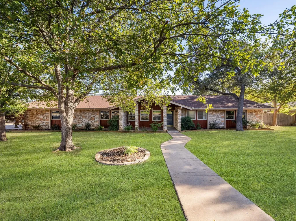806 Country Club Road Georgetown TX 78628